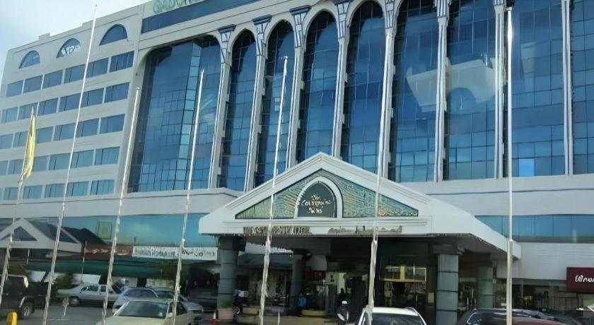 The Centrepoint Hotel Bandar Seri Begawan Bagian luar foto
