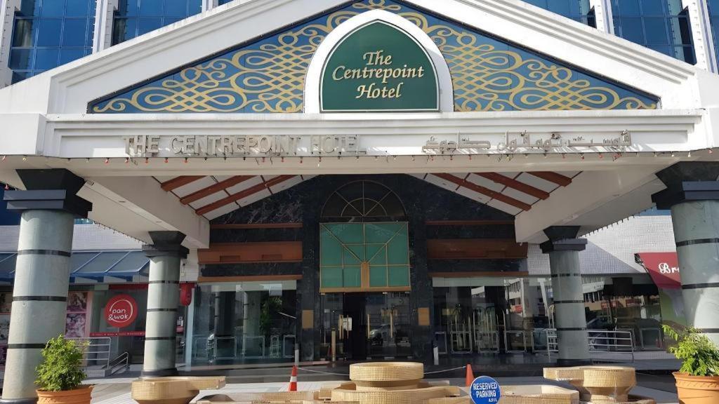 The Centrepoint Hotel Bandar Seri Begawan Bagian luar foto